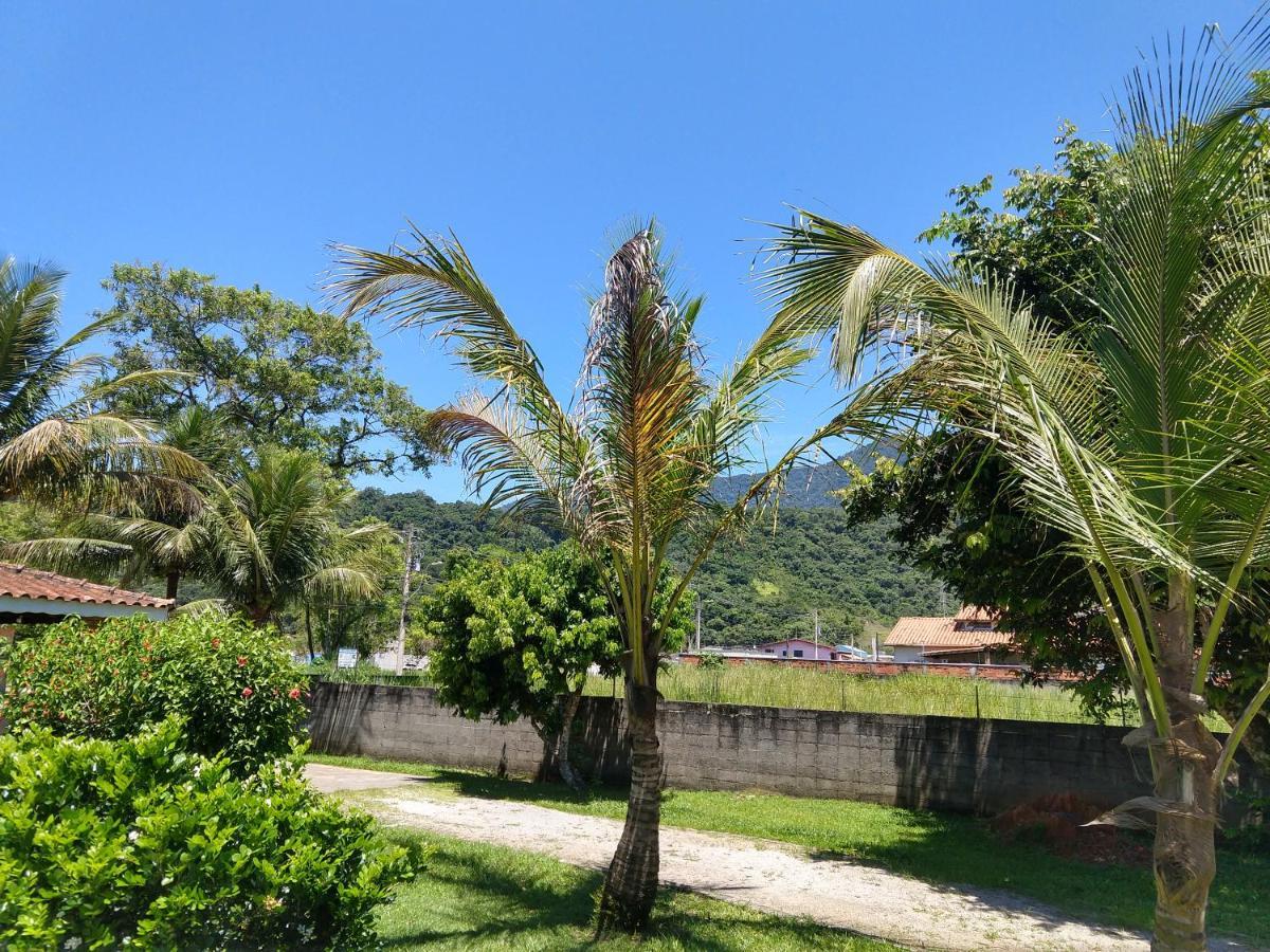 Locacao P Final De Semana Mourada Terrea Hotel Caraguatatuba Ngoại thất bức ảnh